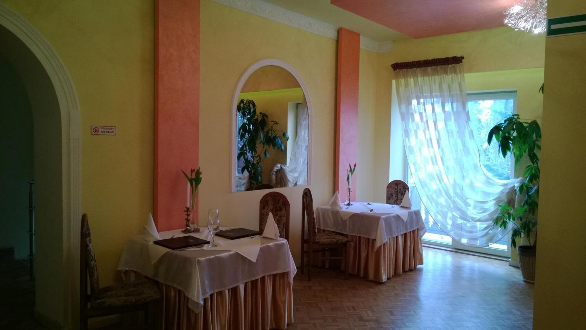 Yuca Hotel Lodz  Exterior photo