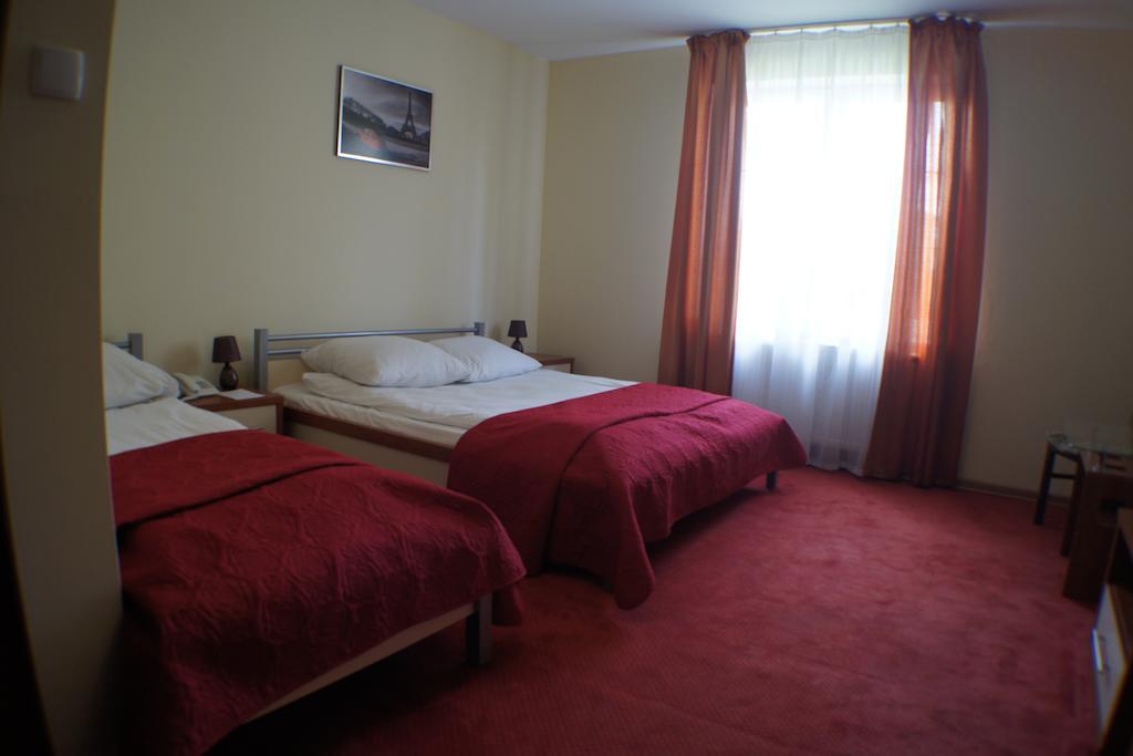 Yuca Hotel Lodz  Exterior photo
